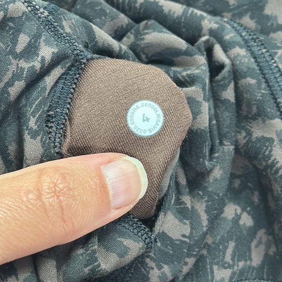 Lululemon Align Crop *21" Wild Thing Camo Brown Earth Multi - Picture 4 of 5